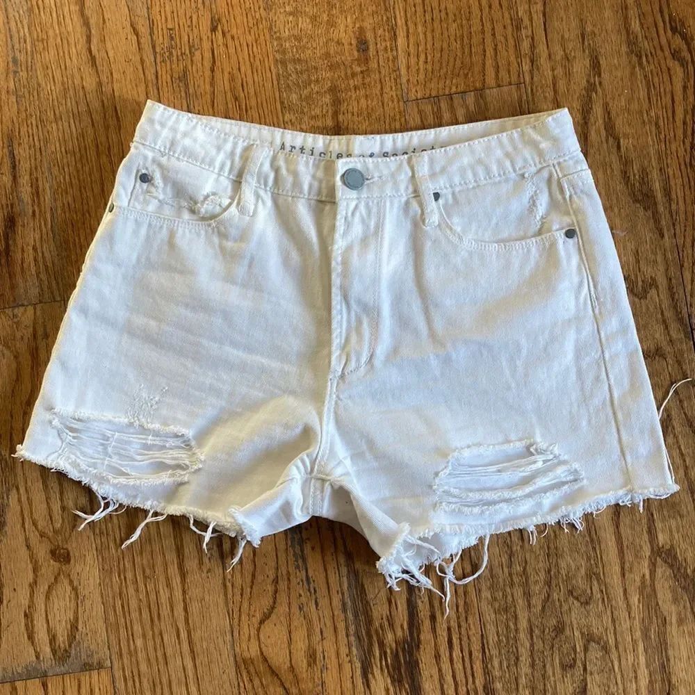 EUC Articles of Society White Distressed Shorts Size 27